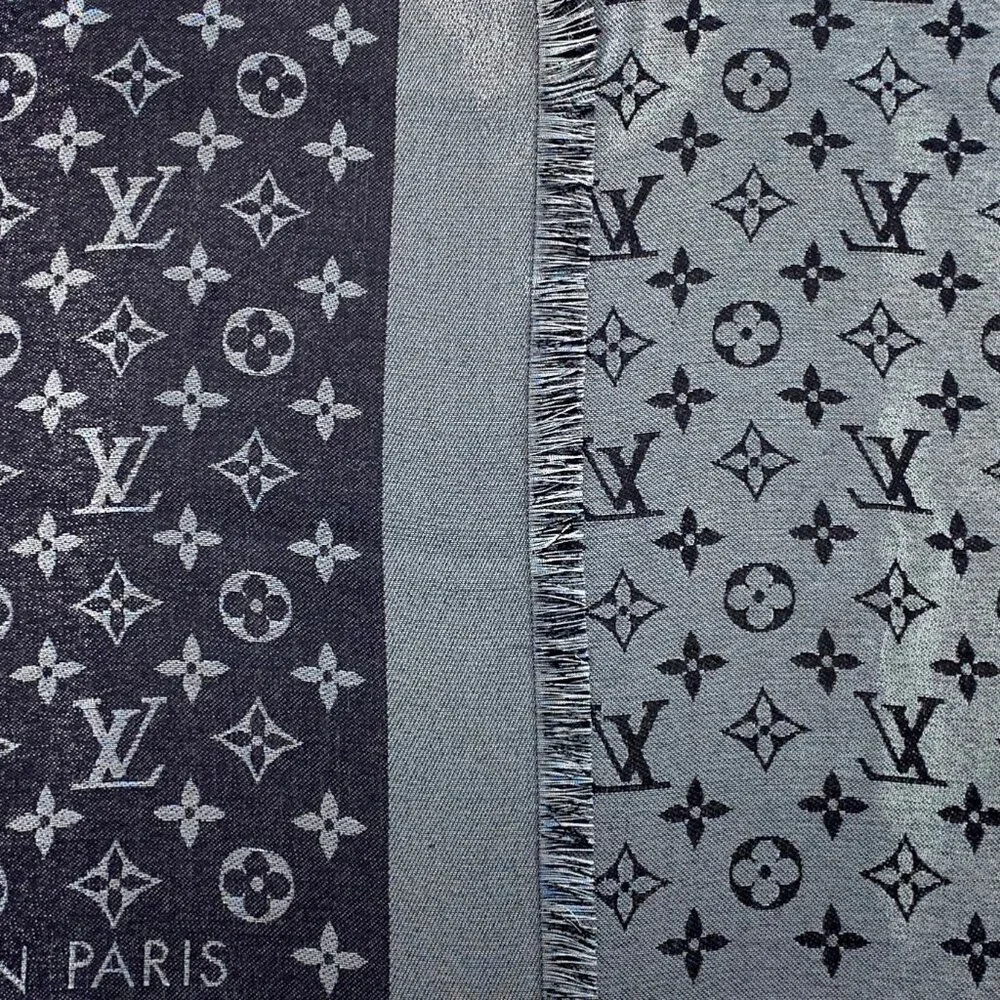 Louis Vuitton Monogram Shine silk scarf - Picture 5 of 9
